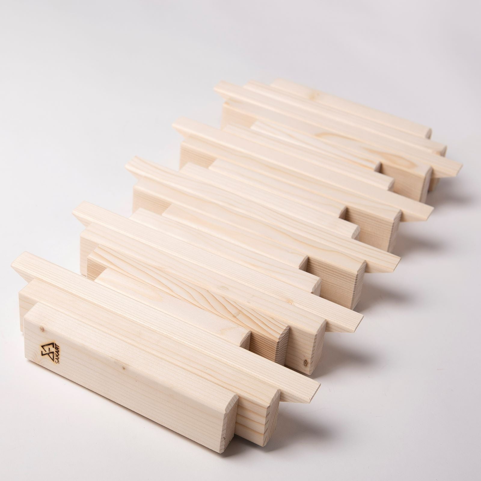 Natural Wood Wall Rack - Solid Wood Entryway Shelf | Lemnart-N