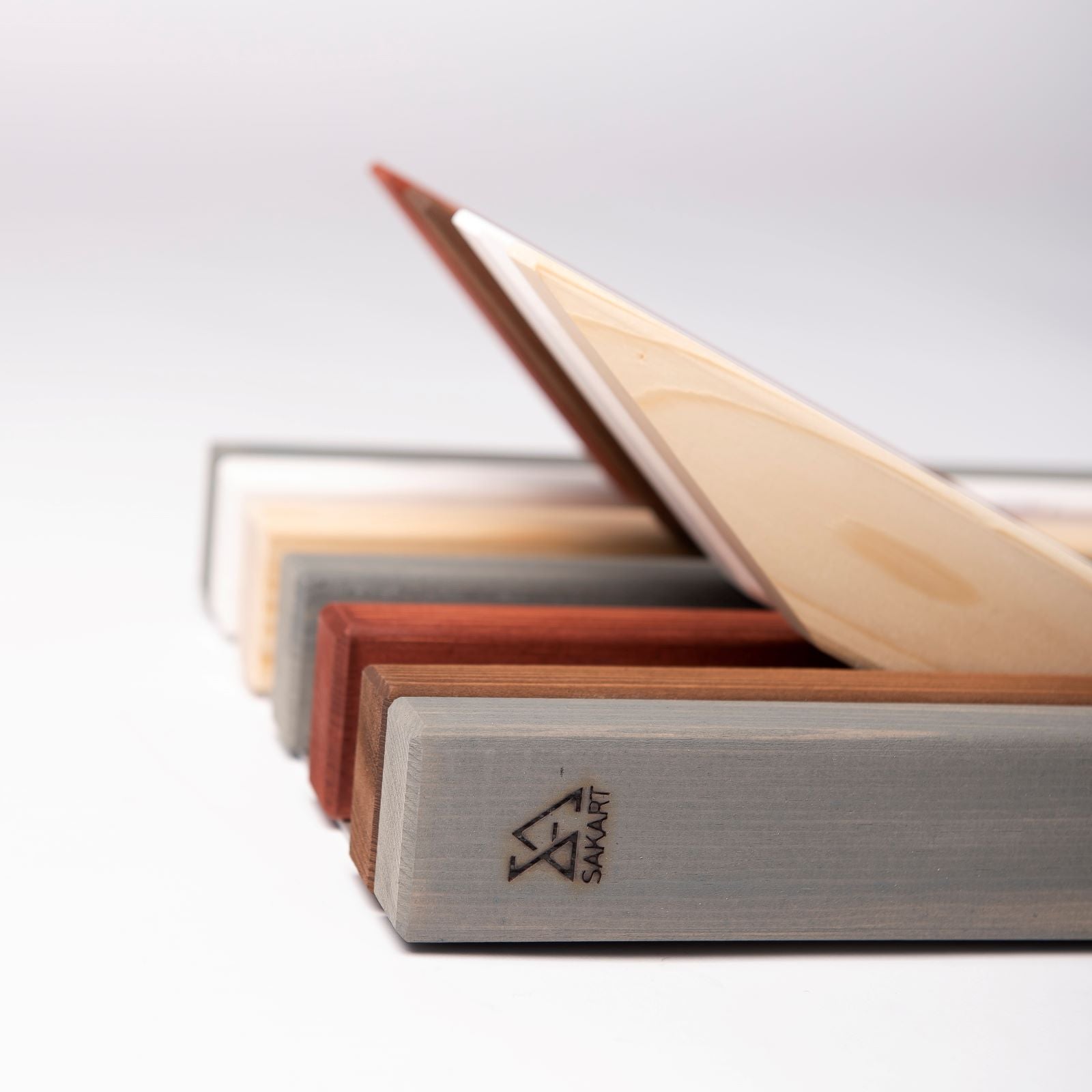 Hanger Lemnart-R3 Mini – Handcrafted Multicolour Wooden Wall Rack