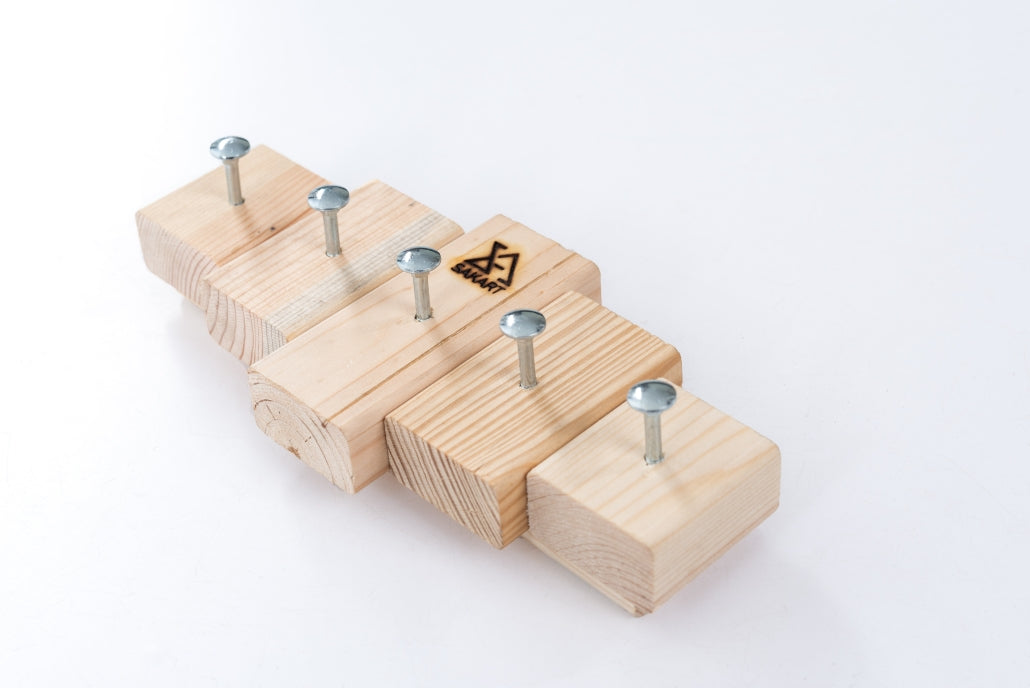 Key Holder Lemnart K – Handcrafted Natural Wooden Wall Key Rack