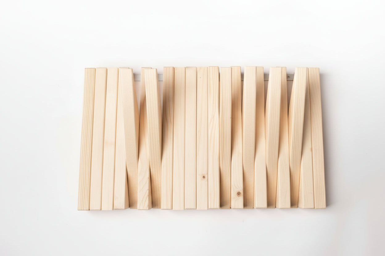 Hanger Lemnart-R – Handcrafted Natural Wooden Wall Rack
