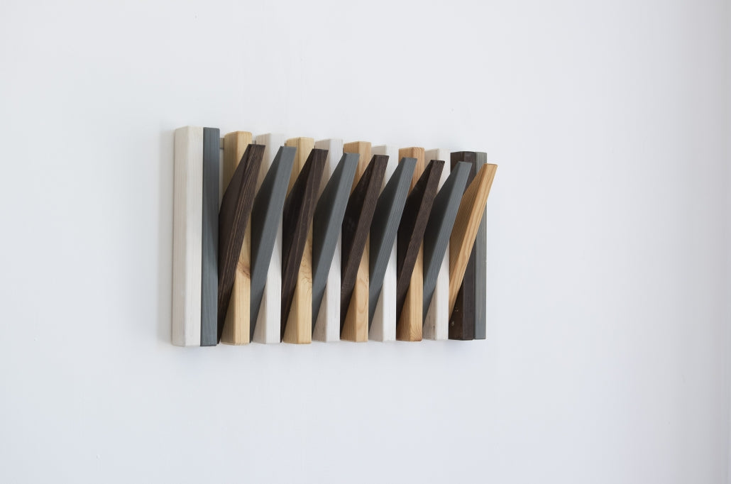 Hanger Lemnart-R2 – Handcrafted Multicolour Wooden Wall Rack