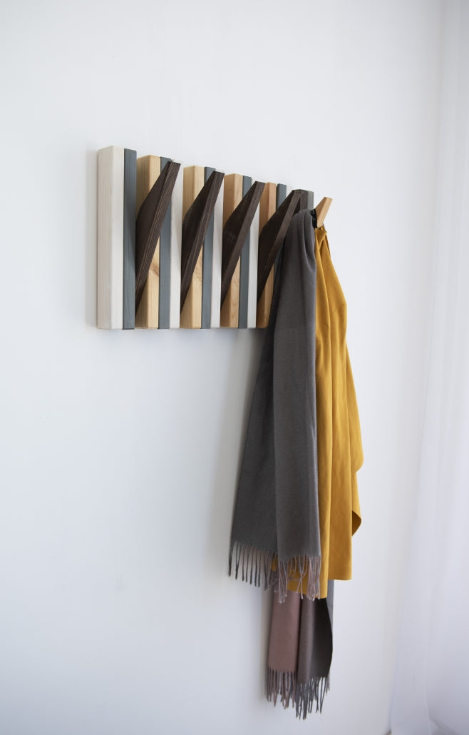 Hanger Lemnart-R2 – Handcrafted Multicolour Wooden Wall Rack