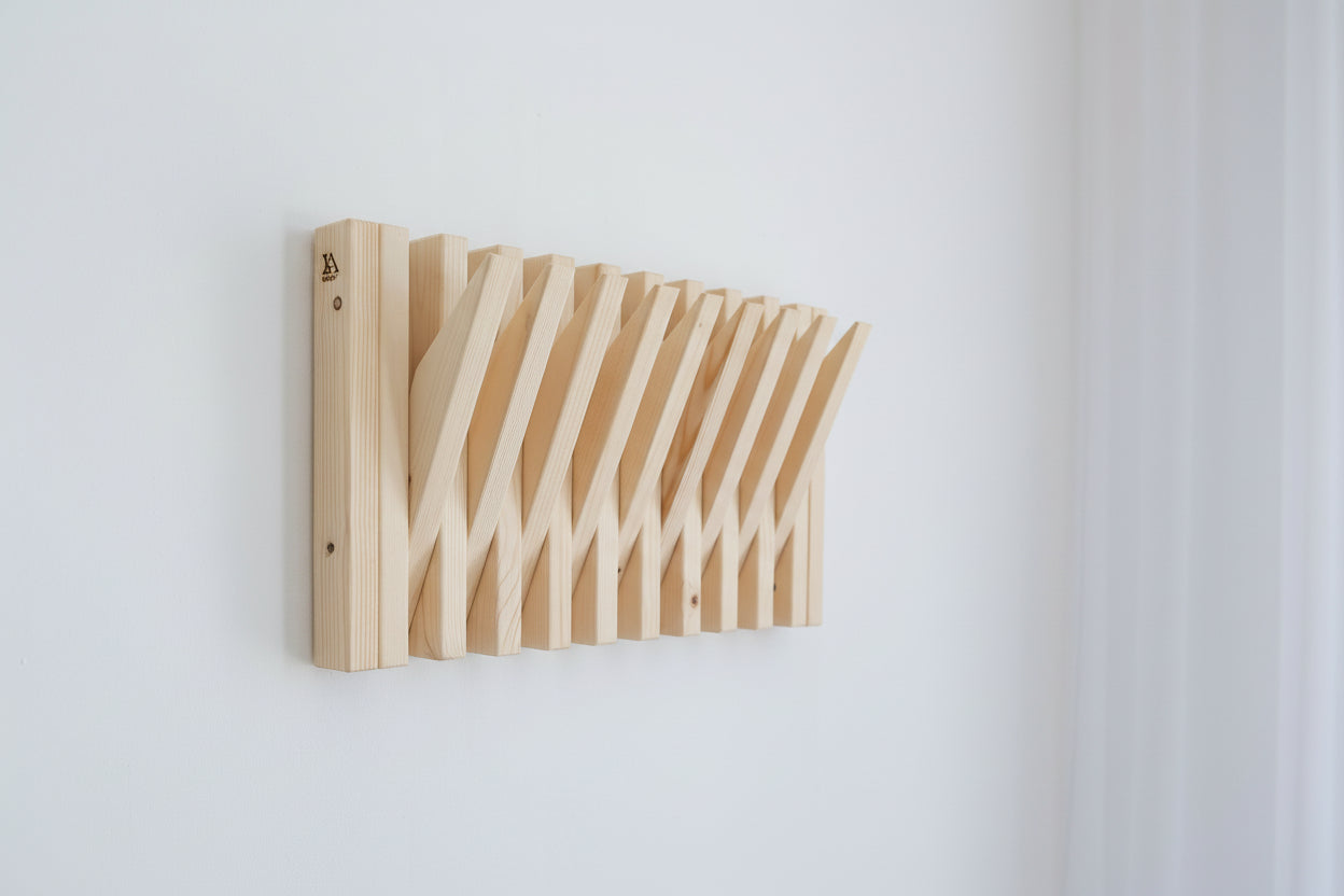 Hanger Lemnart-R – Handcrafted Natural Wooden Wall Rack